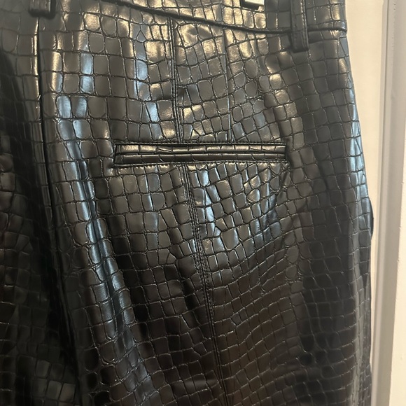 Croc Embossed pants with croc-effect - Picture 4 of 7